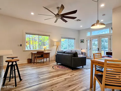Living - 513 C Bailey Hl, Bisbee, AZ 85603 photo 4 of 6