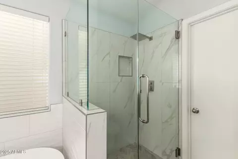 Bath - 4741 E Charleston Ave, Phoenix, AZ 85032 photo 2 of 4