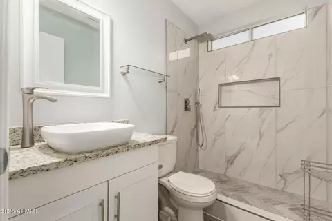 Bath - 4741 E Charleston Ave, Phoenix, AZ 85032 photo 4 of 4