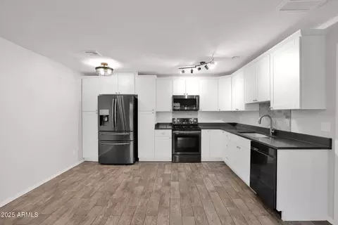 Kitchen - 1440 N Idaho Rd #1021, Apache Junction, AZ 85119 photo 2 of 3