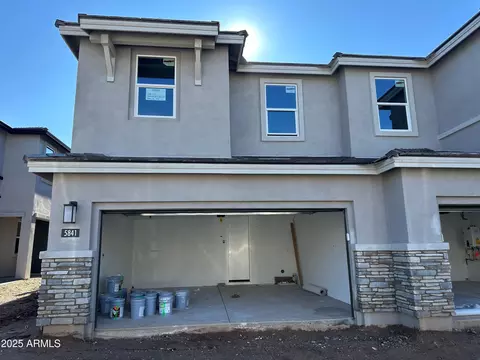 5841 E Zachary Dr, Phoenix, AZ 85054