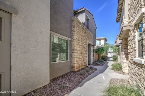 736 E Rojo Way #101, Gilbert, AZ 85297