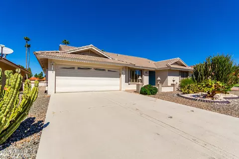 Exterior - 8016 E Medina Ave, Mesa, AZ 85209 photo 2 of 8
