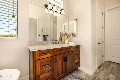 Bath - 8607 E Lockwood St, Mesa, AZ 85207 photo 4 of 12