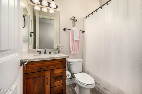 Bath - 8607 E Lockwood St, Mesa, AZ 85207 photo 9 of 12