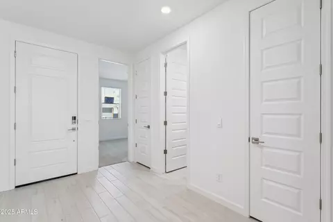6979 W Buckhorn Trl, Peoria, AZ 85383
