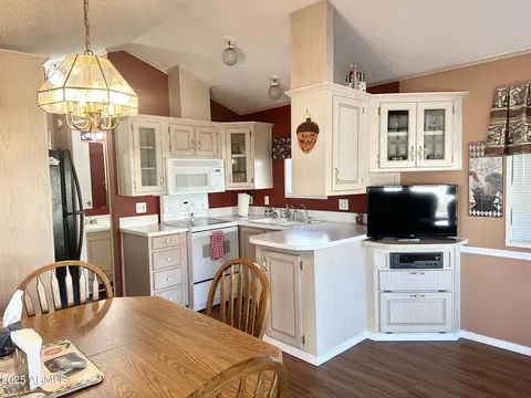 587 S Jaspar Dr #587, Apache Junction, AZ 85119 photo 19