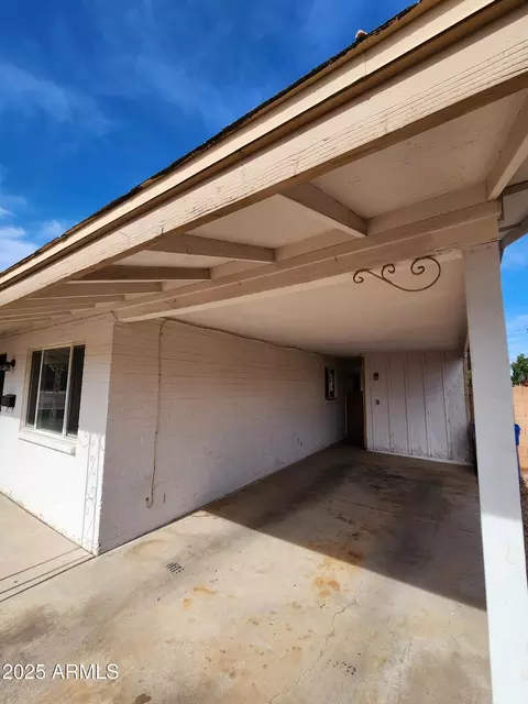 Exterior - 3636 W Echo Ln, Phoenix, AZ 85051 photo 1 of 2