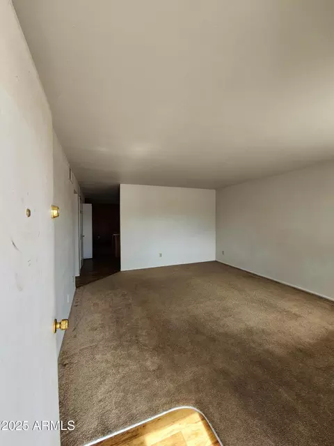 Living - 3636 W Echo Ln, Phoenix, AZ 85051 photo 1 of 2