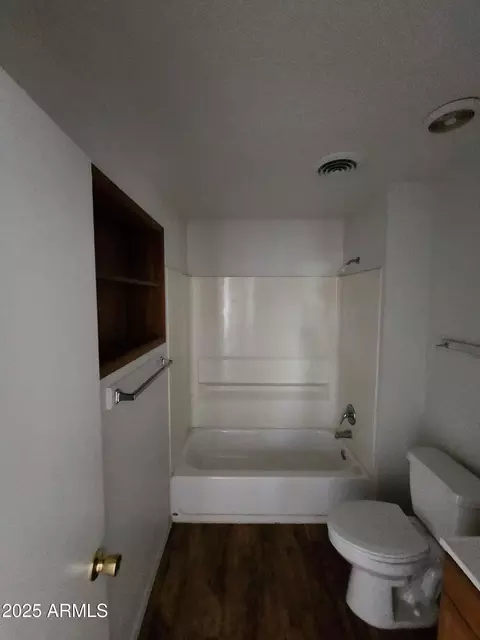 Bath - 3636 W Echo Ln, Phoenix, AZ 85051 photo 2 of 2