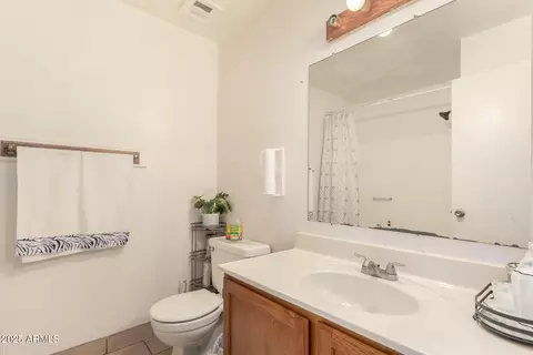 Bath - 2127 Ellis Dr, Tempe, AZ 85282 photo 1 of 4