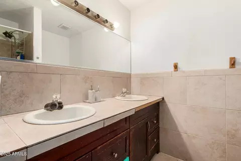 Bath - 2127 Ellis Dr, Tempe, AZ 85282 photo 4 of 4