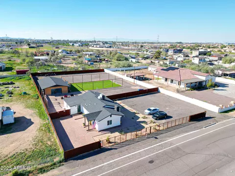 7814 S 55th Ave, Laveen, AZ 85339
