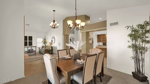 Dining - 2545 E Cathedral Rock Dr, Phoenix, AZ 85048 photo 3 of 3