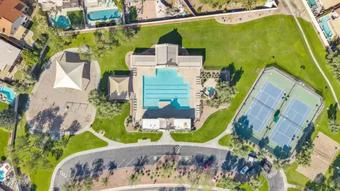 View/Area - 2545 E Cathedral Rock Dr, Phoenix, AZ 85048 photo 8 of 9