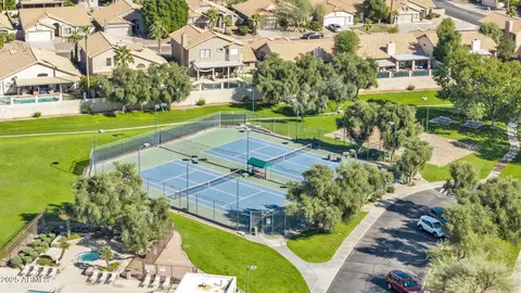 View/Area - 2545 E Cathedral Rock Dr, Phoenix, AZ 85048 photo 7 of 9
