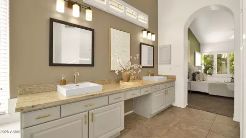 Bath - 2545 E Cathedral Rock Dr, Phoenix, AZ 85048 photo 6 of 8