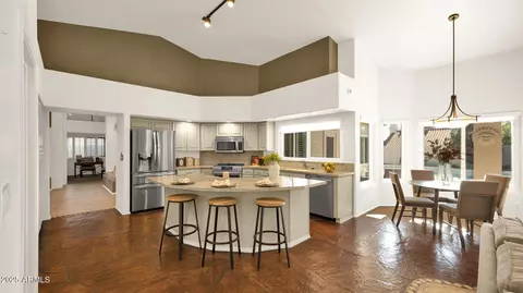 Kitchen - 2545 E Cathedral Rock Dr, Phoenix, AZ 85048 photo 3 of 5