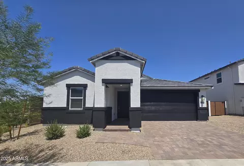 2324 W Moody Trl, Phoenix, AZ 85041