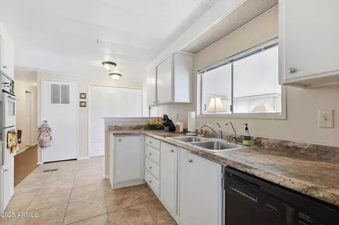 239 S 73rd Way, Mesa, AZ 85208 photo 7