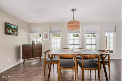 Dining - 434 E Carson Dr, Tempe, AZ 85282 photo 1 of 3