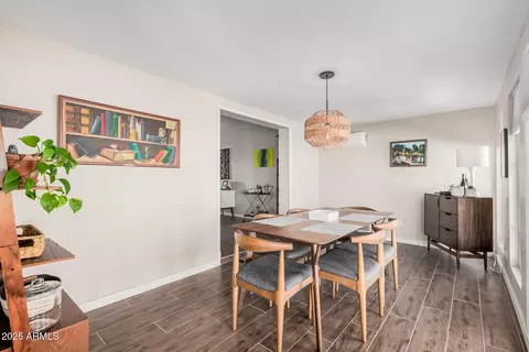 Dining - 434 E Carson Dr, Tempe, AZ 85282 photo 3 of 3