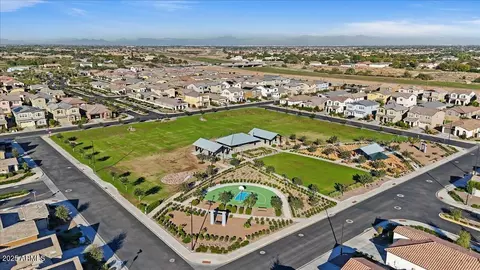 View/Area - 2264 E Isaiah Ave, Gilbert, AZ 85298 photo 1 of 6