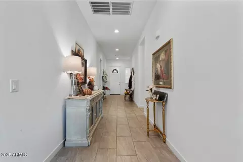Entry Way - 2264 E Isaiah Ave, Gilbert, AZ 85298 photo 3 of 4