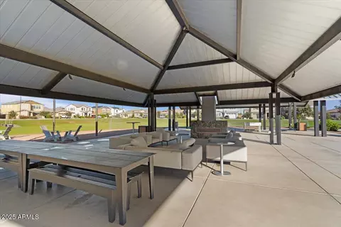 View/Area - 2264 E Isaiah Ave, Gilbert, AZ 85298 photo 5 of 6