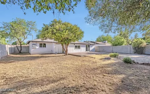 Exterior - 346 E Broadway Ln, Tempe, AZ 85282 photo 2 of 3