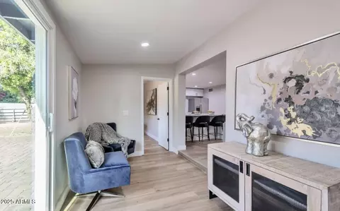 Entry Way - 346 E Broadway Ln, Tempe, AZ 85282 photo 1 of 1