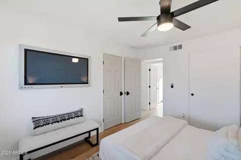 Bedroom - 2608 E Villa Rita Dr, Phoenix, AZ 85032 photo 4 of 5