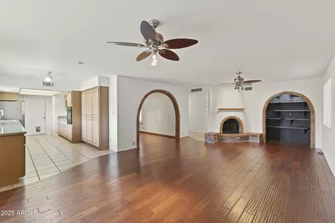 Living - 2528 E Geneva Dr, Tempe, AZ 85282 photo 1 of 5