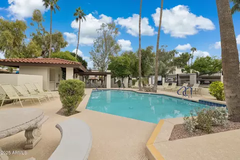 Exterior - 4801 Euclid Ave #2, Phoenix, AZ 85044 photo 4 of 6