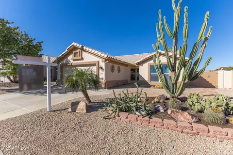 20020 N Coyote Lakes Pkwy, Surprise, AZ 85378