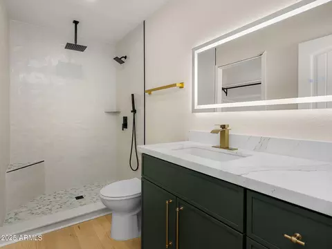 Bath - 2607 E Corrine Dr, Phoenix, AZ 85032 photo 1 of 2