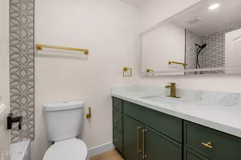 Bath - 2607 E Corrine Dr, Phoenix, AZ 85032 photo 2 of 2