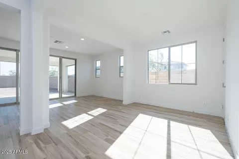 5927 S Granite St, Gilbert, AZ 85298 photo 6