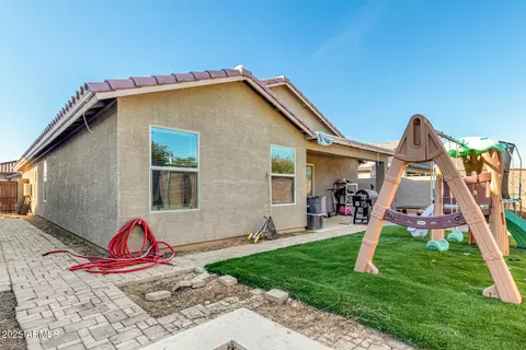 Exterior - 6323 S 34th Dr, Phoenix, AZ 85041 photo 7 of 7