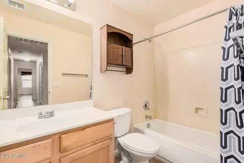 6727 S 35th Dr, Phoenix, AZ 85041 photo 23
