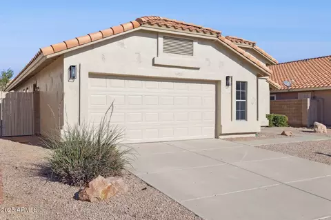 4426 E Thistle Landing Dr, Phoenix, AZ 85044