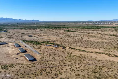 4 Radford Rd #B, Wittmann, AZ 85361