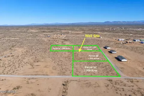 4 Radford Rd #B, Wittmann, AZ 85361