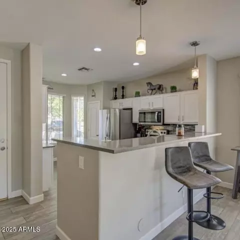 Kitchen - 3677 E Park Ave, Gilbert, AZ 85234 photo 6 of 8