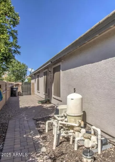 Exterior - 3677 E Park Ave, Gilbert, AZ 85234 photo 7 of 13