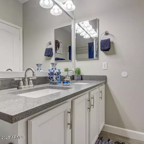 Bath - 3677 E Park Ave, Gilbert, AZ 85234 photo 4 of 6