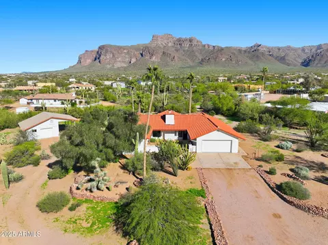 5810 E 14th Ave, Apache Junction, AZ 85119