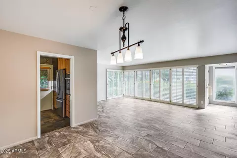 Living - 146 E Coronado Rd #40, Phoenix, AZ 85004 photo 4 of 5