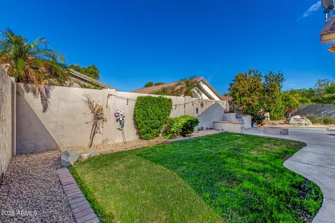 Exterior - 2432 E Darrel Rd, Phoenix, AZ 85042 photo 9 of 10