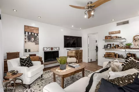 Living - 1118 Encinas Ave, Gilbert, AZ 85234 photo 7 of 7